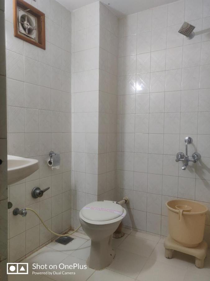 Hotel Grg Vadodara Bagian luar foto