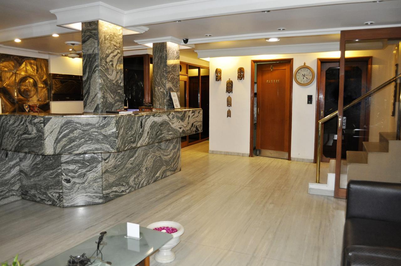 Hotel Grg Vadodara Bagian luar foto