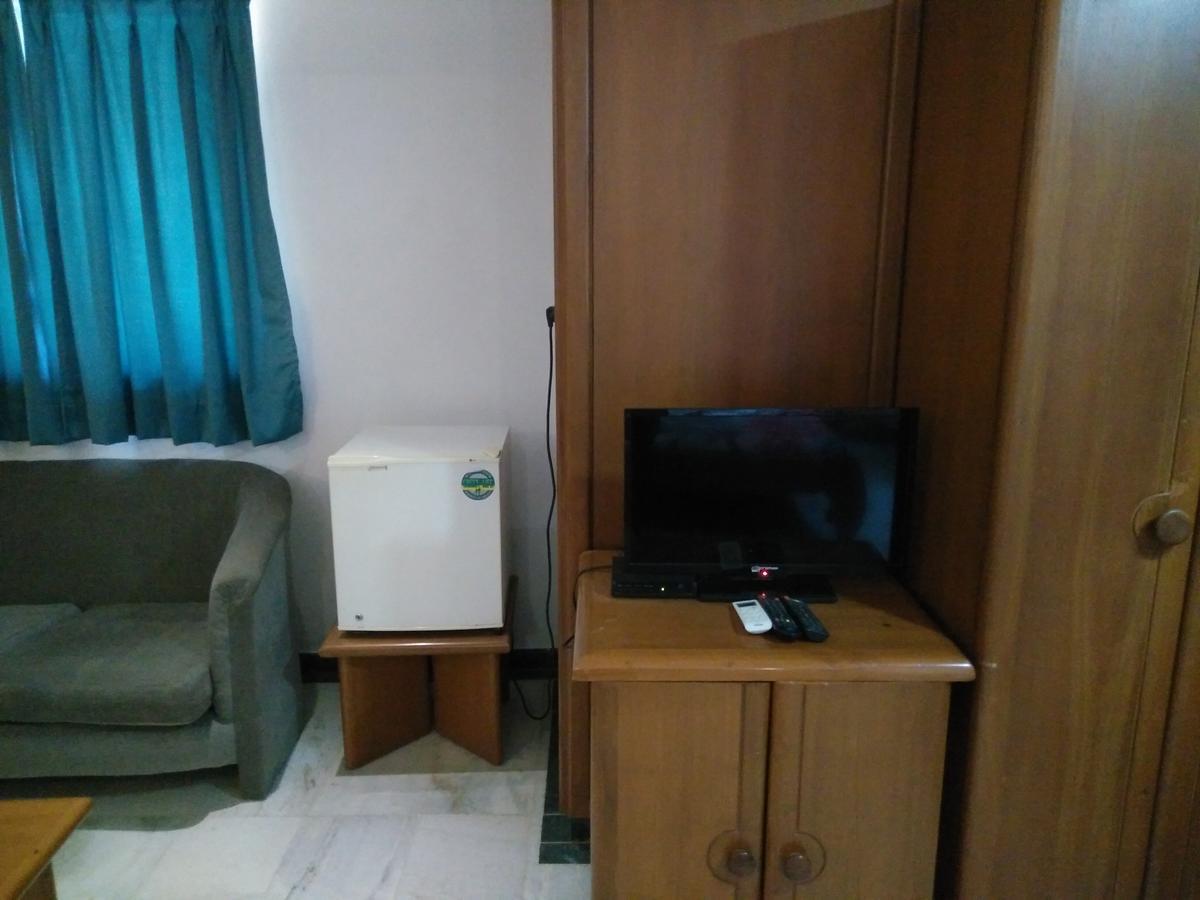 Hotel Grg Vadodara Bagian luar foto